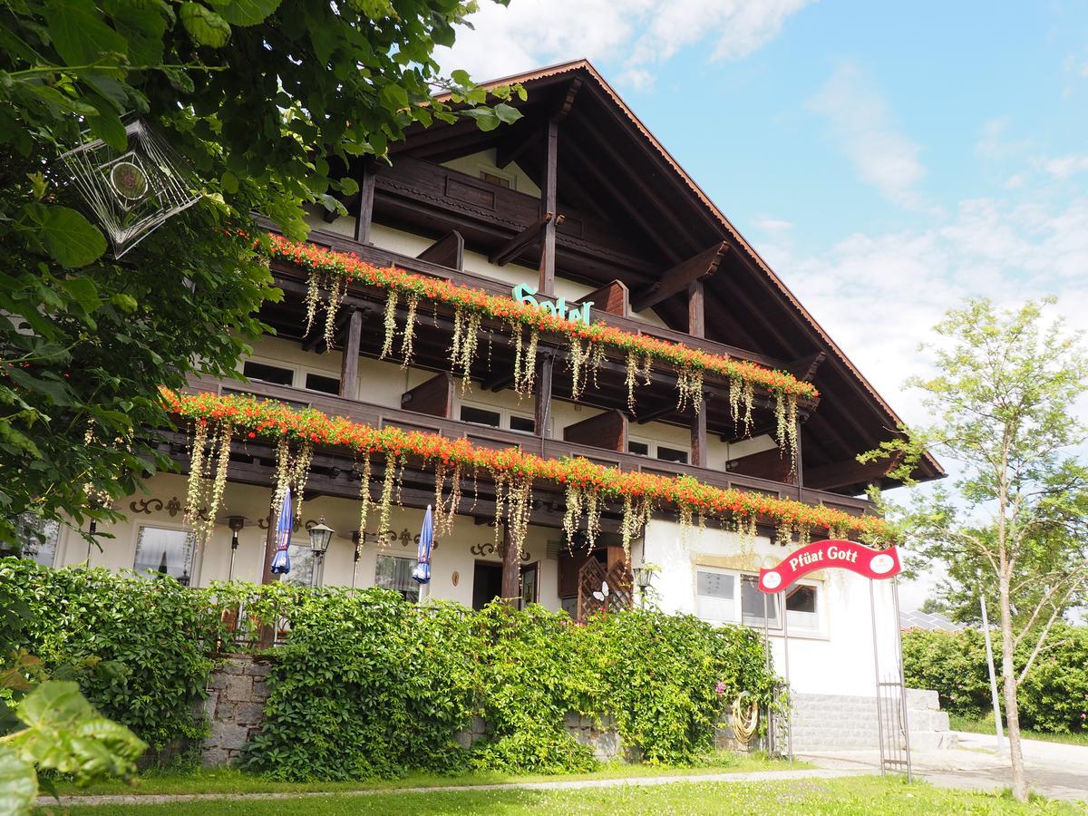 Hotel Zum Friedl Sankt Oswald-Riedlhuette Esterno foto